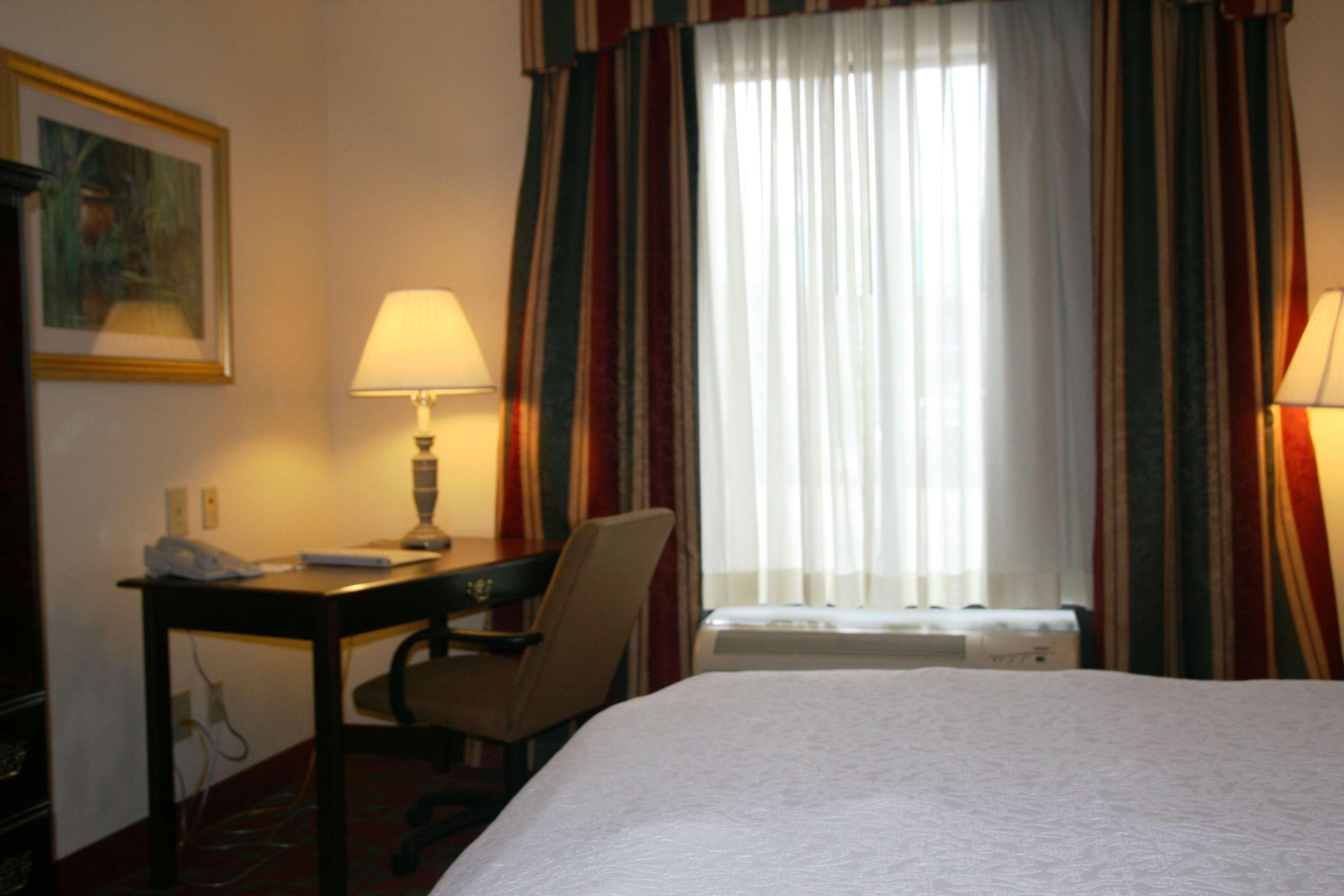 Hampton Inn Canton Pokój zdjęcie