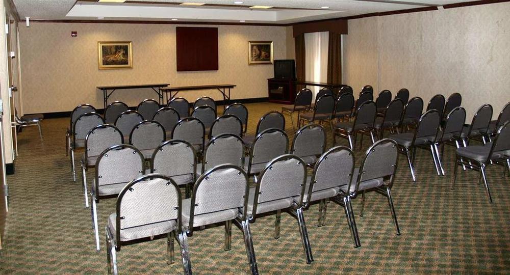 Hampton Inn Canton Udogodnienia zdjęcie